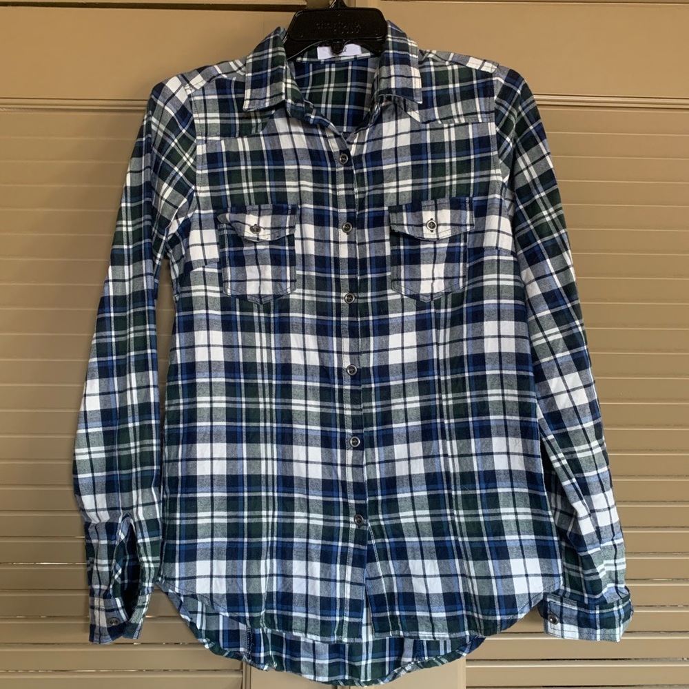 Stylebook New plaid button down collar shirt can be worn as 3/4 sleeve SZ SM